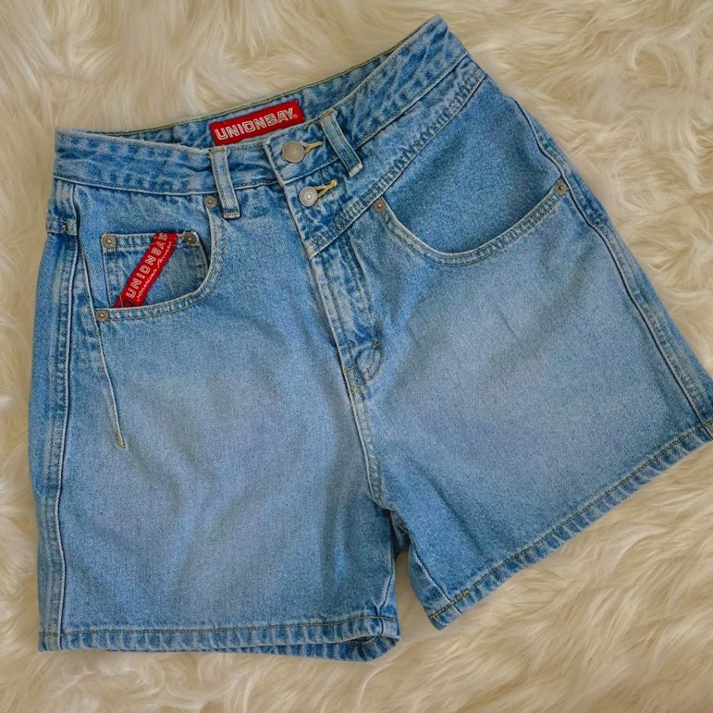 Vintage high rise shorts